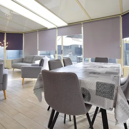 Maison Cosy Proche Сasa de vacaciones