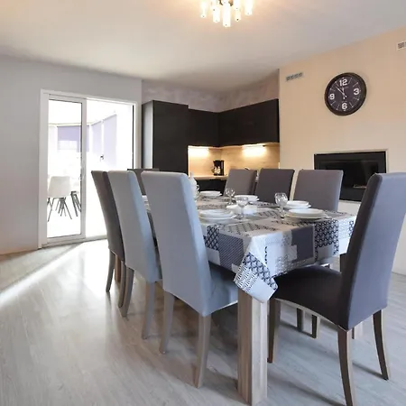 Maison Cosy Proche Сasa de vacaciones